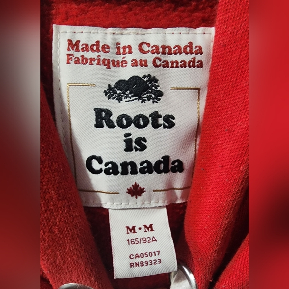 Roots Red Canada Logo Hoodie Sweater - Women in size:M - Picture 7 of 9